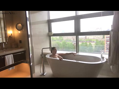 ❤️ Асар бяцхан хүүгийн хүсэл тэмүүлэлтэйгээр jerking унтраах түүний Pussy нь угаалгын өрөөнд Порно видео манайд ❌️❤