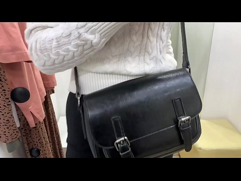 ❤️ Олон нийтийн мастурбация нь залуу гичий FeralBerry нь шодой нь тохируулагч өрөөнд Порно видео манайд ❌️❤